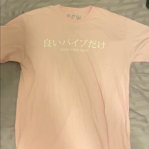 Kanji Good vibes only light pink shirt